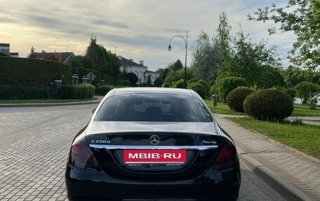 Mercedes-Benz C-Класс, 2016 год, 3 000 000 рублей, 26 фотография