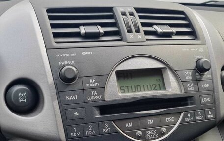 Toyota RAV4, 2006 год, 1 020 000 рублей, 13 фотография