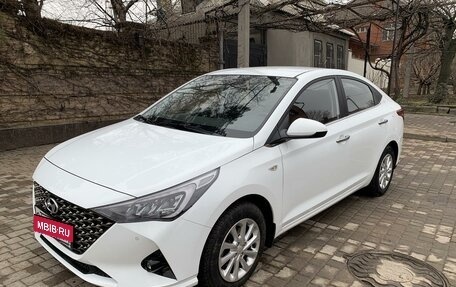 Hyundai Solaris II рестайлинг, 2020 год, 1 700 000 рублей, 2 фотография