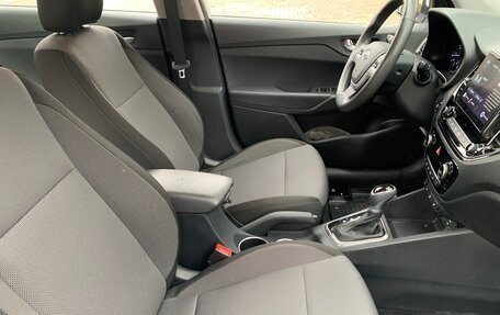 Hyundai Solaris II рестайлинг, 2020 год, 1 700 000 рублей, 4 фотография