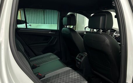 Volkswagen Tiguan II, 2022 год, 4 362 800 рублей, 10 фотография