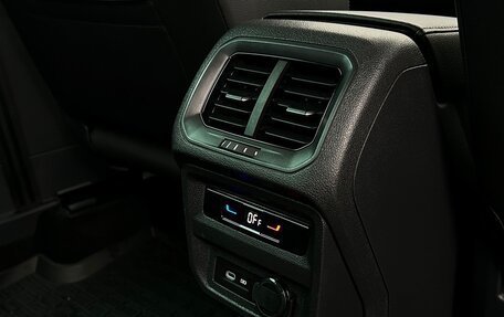 Volkswagen Tiguan II, 2022 год, 4 362 800 рублей, 12 фотография