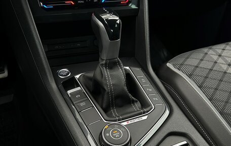 Volkswagen Tiguan II, 2022 год, 4 362 800 рублей, 20 фотография