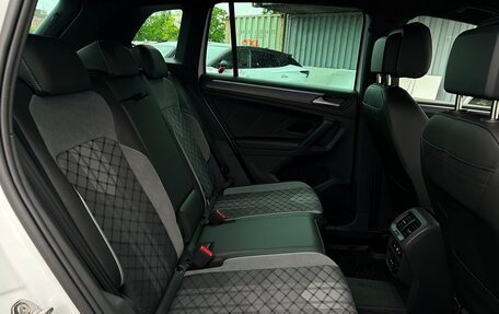 Volkswagen Tiguan II, 2022 год, 4 362 800 рублей, 11 фотография