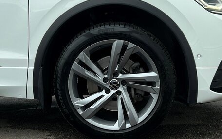 Volkswagen Tiguan II, 2022 год, 4 362 800 рублей, 29 фотография
