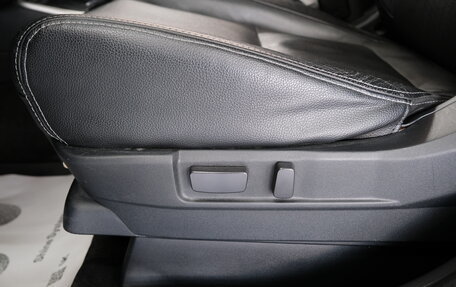 Mitsubishi Outlander III рестайлинг 3, 2017 год, 1 999 000 рублей, 8 фотография