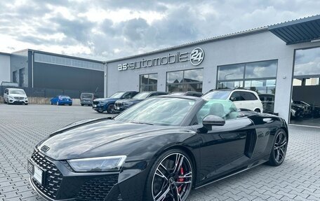 Audi R8, 2022 год, 15 600 000 рублей, 2 фотография