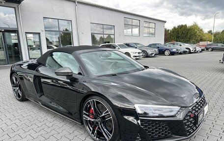 Audi R8, 2022 год, 15 600 000 рублей, 3 фотография