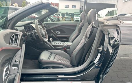 Audi R8, 2022 год, 15 600 000 рублей, 16 фотография