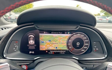 Audi R8, 2022 год, 15 600 000 рублей, 14 фотография