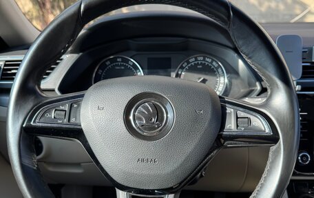 Skoda Superb III рестайлинг, 2017 год, 2 600 000 рублей, 15 фотография