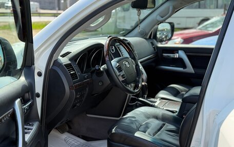 Toyota Land Cruiser 200, 2014 год, 3 800 000 рублей, 6 фотография
