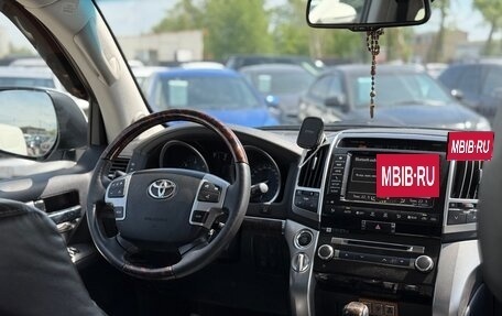Toyota Land Cruiser 200, 2014 год, 3 800 000 рублей, 18 фотография