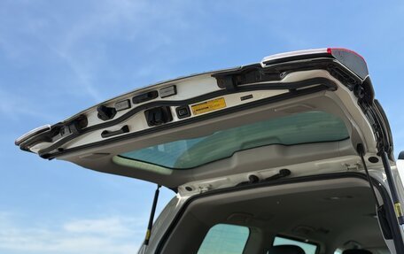 Toyota Land Cruiser 200, 2014 год, 3 800 000 рублей, 39 фотография