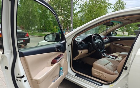 Toyota Camry, 2012 год, 1 650 000 рублей, 8 фотография