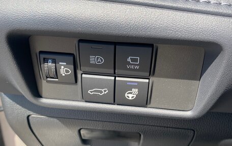 Toyota Highlander, 2025 год, 6 000 000 рублей, 13 фотография