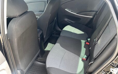 Hyundai Solaris II рестайлинг, 2014 год, 999 999 рублей, 6 фотография