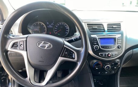 Hyundai Solaris II рестайлинг, 2014 год, 999 999 рублей, 8 фотография