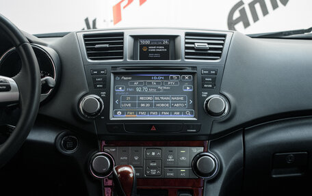 Toyota Highlander III, 2011 год, 2 150 000 рублей, 24 фотография