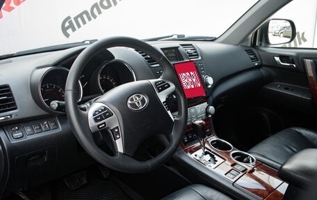 Toyota Highlander III, 2011 год, 2 150 000 рублей, 20 фотография
