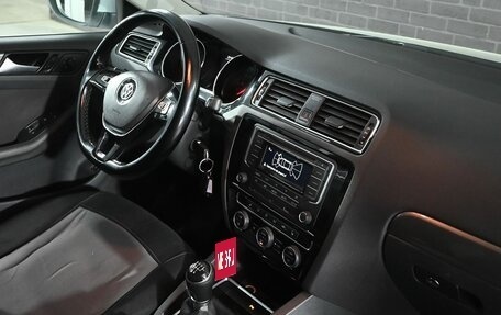 Volkswagen Jetta VI, 2017 год, 1 298 000 рублей, 11 фотография