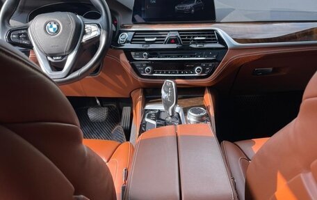 BMW 5 серия, 2019 год, 3 900 000 рублей, 3 фотография