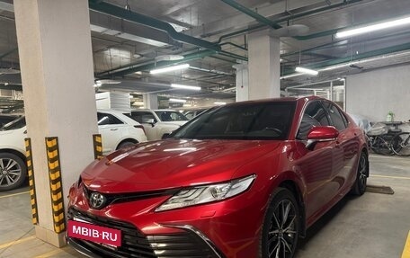Toyota Camry, 2021 год, 3 490 000 рублей, 28 фотография