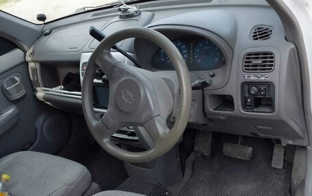 Nissan Cube II, 2002 год, 180 000 рублей, 4 фотография