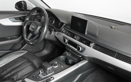 Audi A4, 2018 год, 1 670 000 рублей, 5 фотография