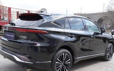 Toyota Venza, 2022 год, 3 600 000 рублей, 4 фотография