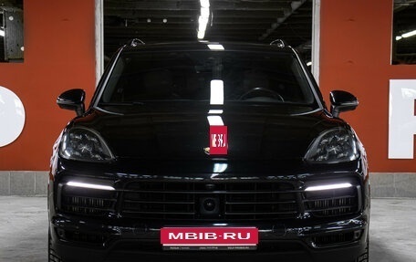 Porsche Cayenne III, 2018 год, 6 295 000 рублей, 2 фотография