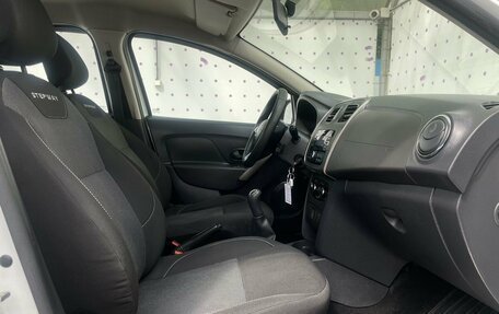 Renault Logan II, 2019 год, 1 255 000 рублей, 12 фотография