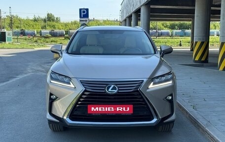 Lexus RX IV рестайлинг, 2018 год, 4 100 000 рублей, 3 фотография