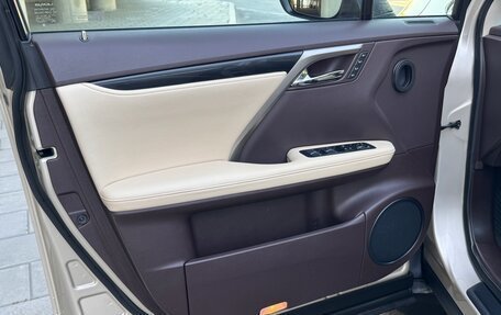 Lexus RX IV рестайлинг, 2018 год, 4 100 000 рублей, 16 фотография