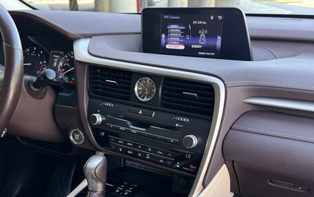 Lexus RX IV рестайлинг, 2018 год, 4 100 000 рублей, 25 фотография