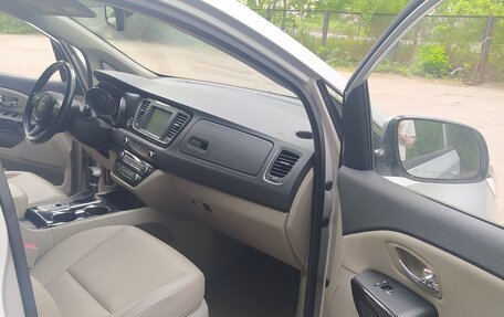 KIA Carnival III, 2019 год, 2 850 000 рублей, 7 фотография