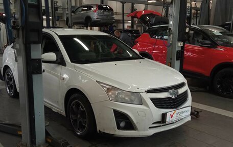 Chevrolet Cruze II, 2013 год, 599 000 рублей, 2 фотография