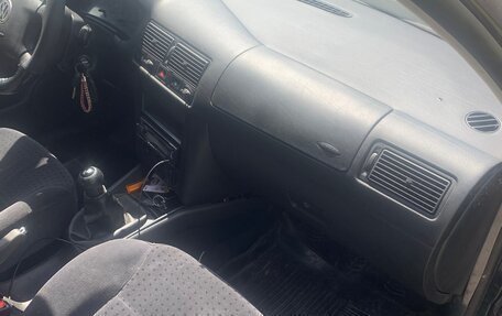 Volkswagen Golf IV, 1998 год, 310 000 рублей, 7 фотография