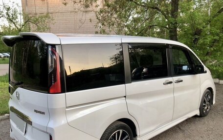 Honda Stepwgn IV, 2016 год, 1 680 000 рублей, 6 фотография