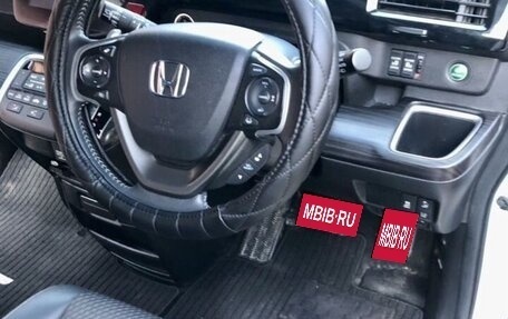 Honda Stepwgn IV, 2016 год, 1 680 000 рублей, 13 фотография