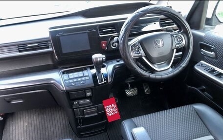 Honda Stepwgn IV, 2016 год, 1 680 000 рублей, 12 фотография