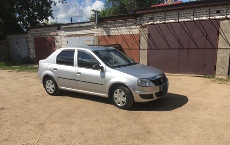 Renault Logan I, 2012 год, 600 000 рублей, 4 фотография