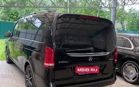 Mercedes-Benz V-Класс, 2018 год, 4 650 000 рублей, 11 фотография