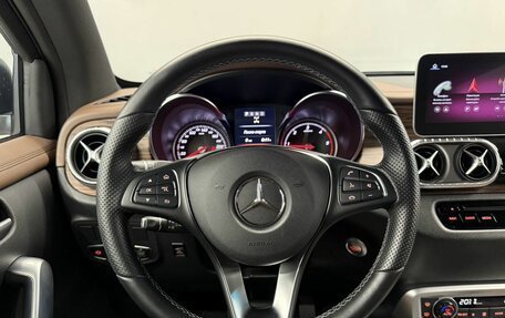 Mercedes-Benz X-Класс I, 2018 год, 5 700 000 рублей, 18 фотография