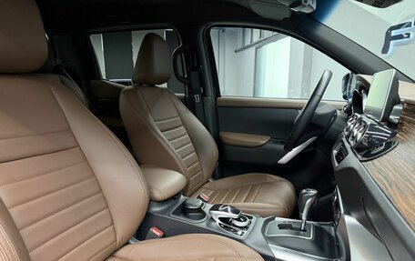 Mercedes-Benz X-Класс I, 2018 год, 5 700 000 рублей, 28 фотография