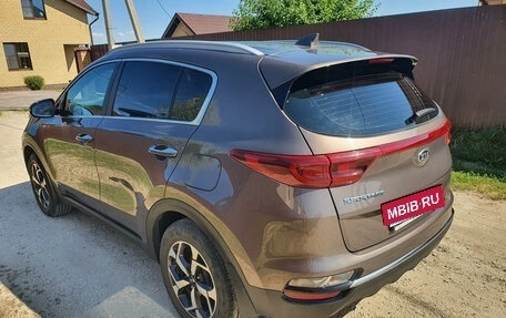 KIA Sportage IV рестайлинг, 2019 год, 2 700 000 рублей, 4 фотография