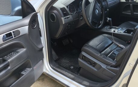 Volkswagen Touareg III, 2007 год, 1 200 000 рублей, 2 фотография