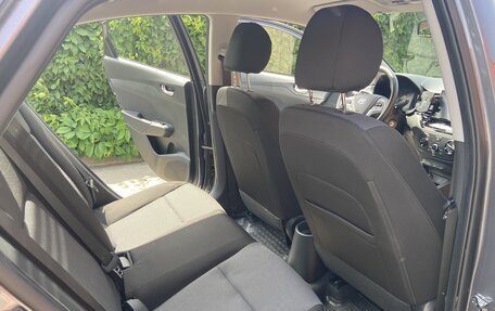 Hyundai Solaris II рестайлинг, 2021 год, 1 700 000 рублей, 11 фотография