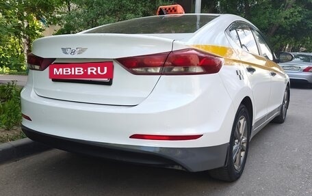 Hyundai Elantra VI рестайлинг, 2017 год, 860 000 рублей, 9 фотография