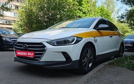Hyundai Elantra VI рестайлинг, 2017 год, 860 000 рублей, 5 фотография